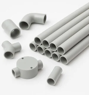 مواسير PVC من SCI لعزل وحماية كابلات الجهد المنخفض داخل المباني. خفيفة، غير موصلة، مقاومة للرطوبة والكيماويات، وتتوفر بدرجات تحمل وأقطار متعددة لمواقع العمل في مصر.